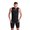 Modelo masculino con el Swimskin Streamline sin mangas en negro, vista frontal, con el logotipo de Zone3 en el pecho